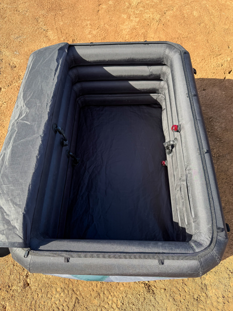 Aufblasbarer Distanzer (Koffer/Rucksack)