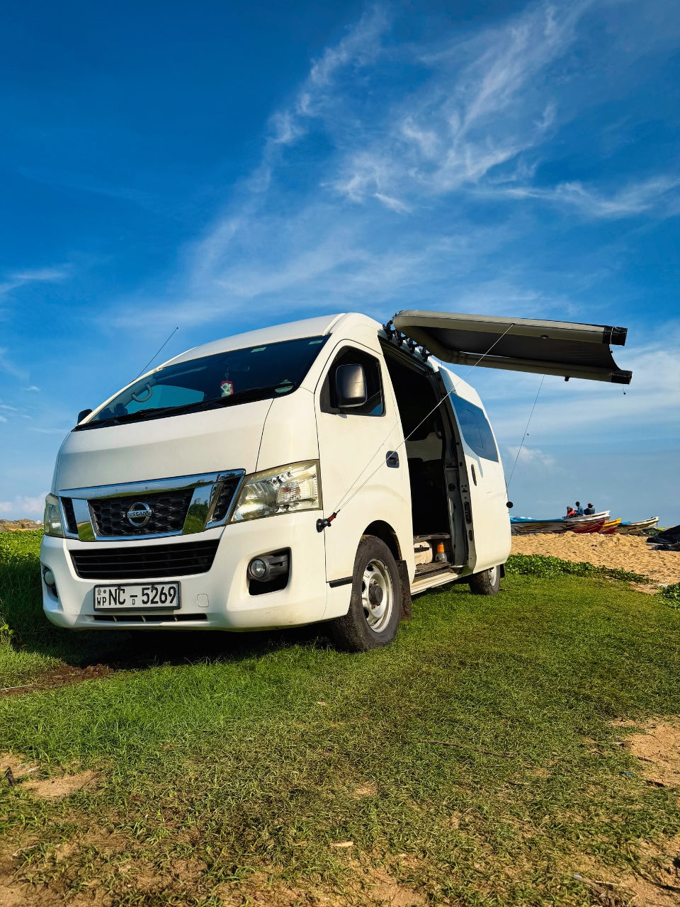 Inflatable awning